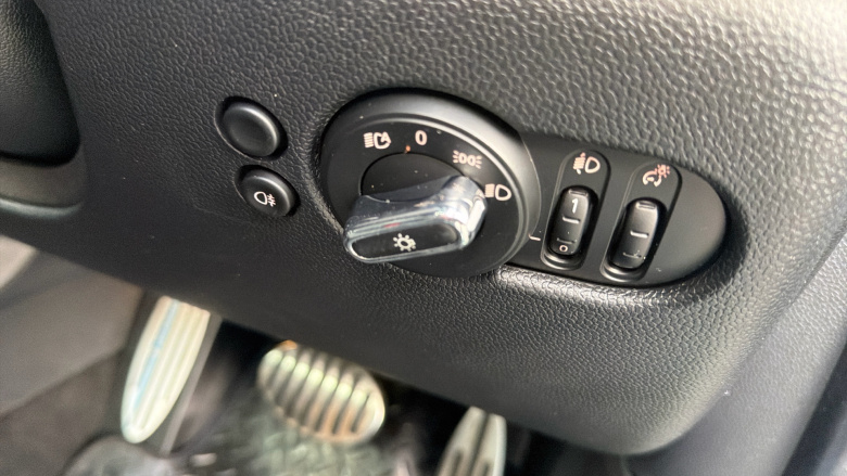 MINI Hatchback 2.0 Cooper S Sport 5dr Auto Petrol Hatchback